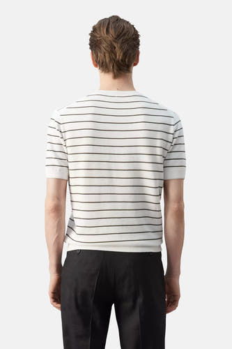 Multicolor gestreept T-shirt van MANGO, met korte mouwen, fijne horizontale strepen en gebreide textuur, rugaanzicht.