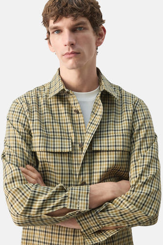 Veste courte multicolore de MANGO, à motif à carreaux et manches longues, croisée.