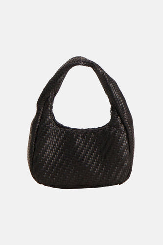 Sac à bandoulière noir de MANGO avec une texture tissée et une anse tressée.