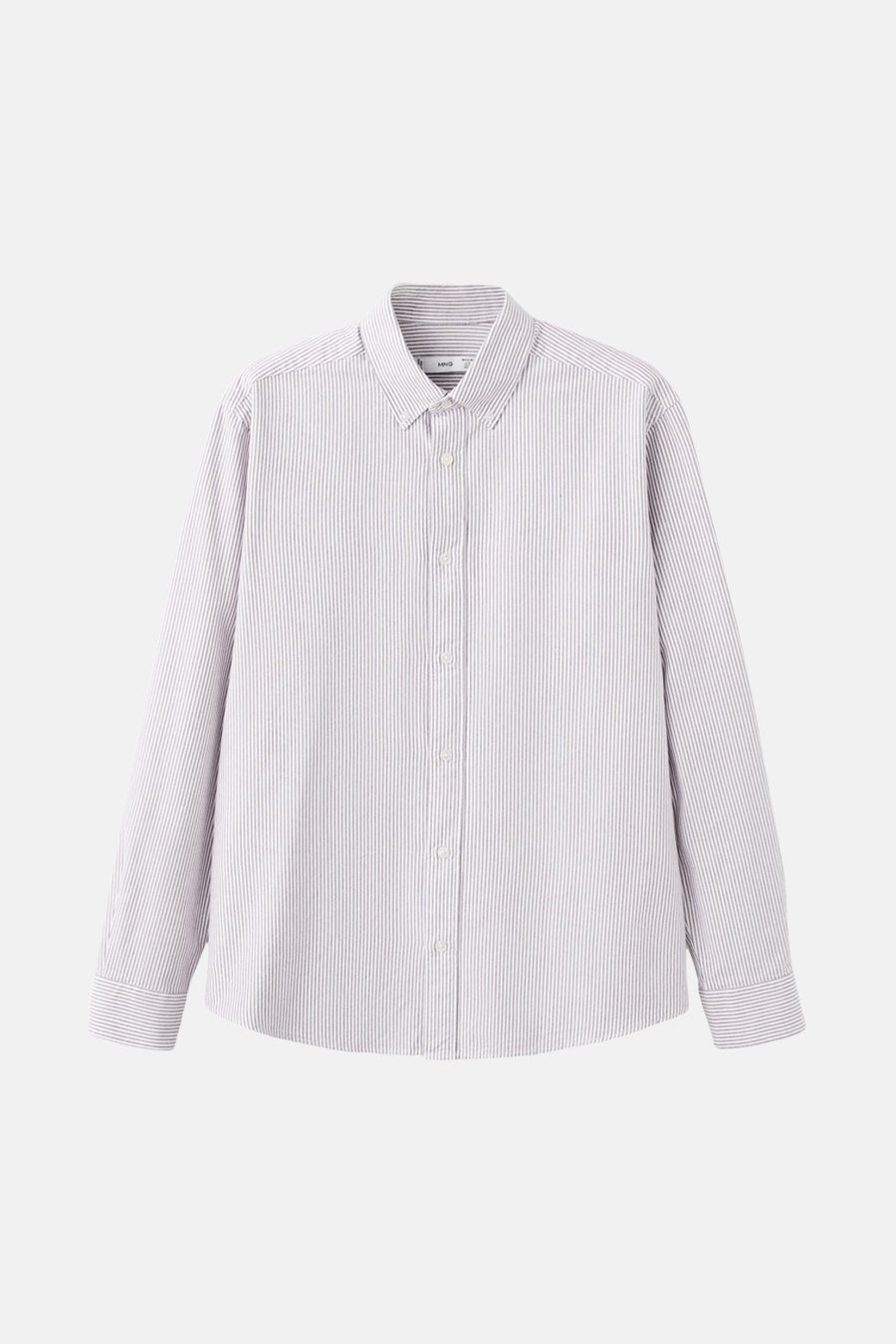 Gestreept wit-paars overhemd met lange mouwen.
