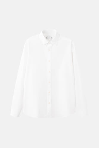 Chemise blanche à longues manches de MANGO, couleur unie et fermeture à boutons devant.