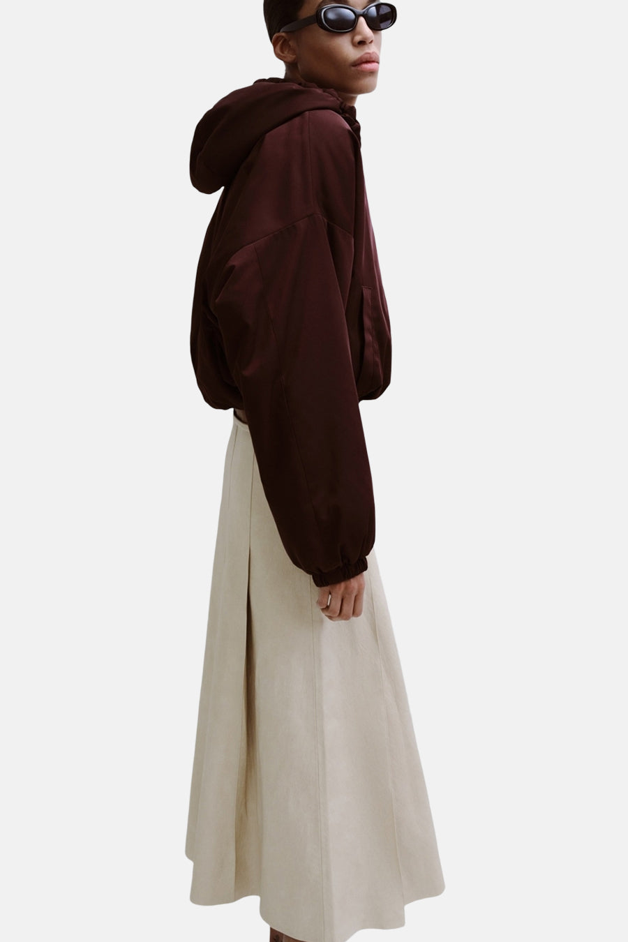 Beige lange rok van MANGO, met een plooibaar ontwerp en een gladde textuur.