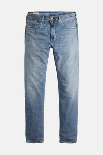 Jean tapered bleu clair de Levi's, avec un lavage subtil et des poches classiques.