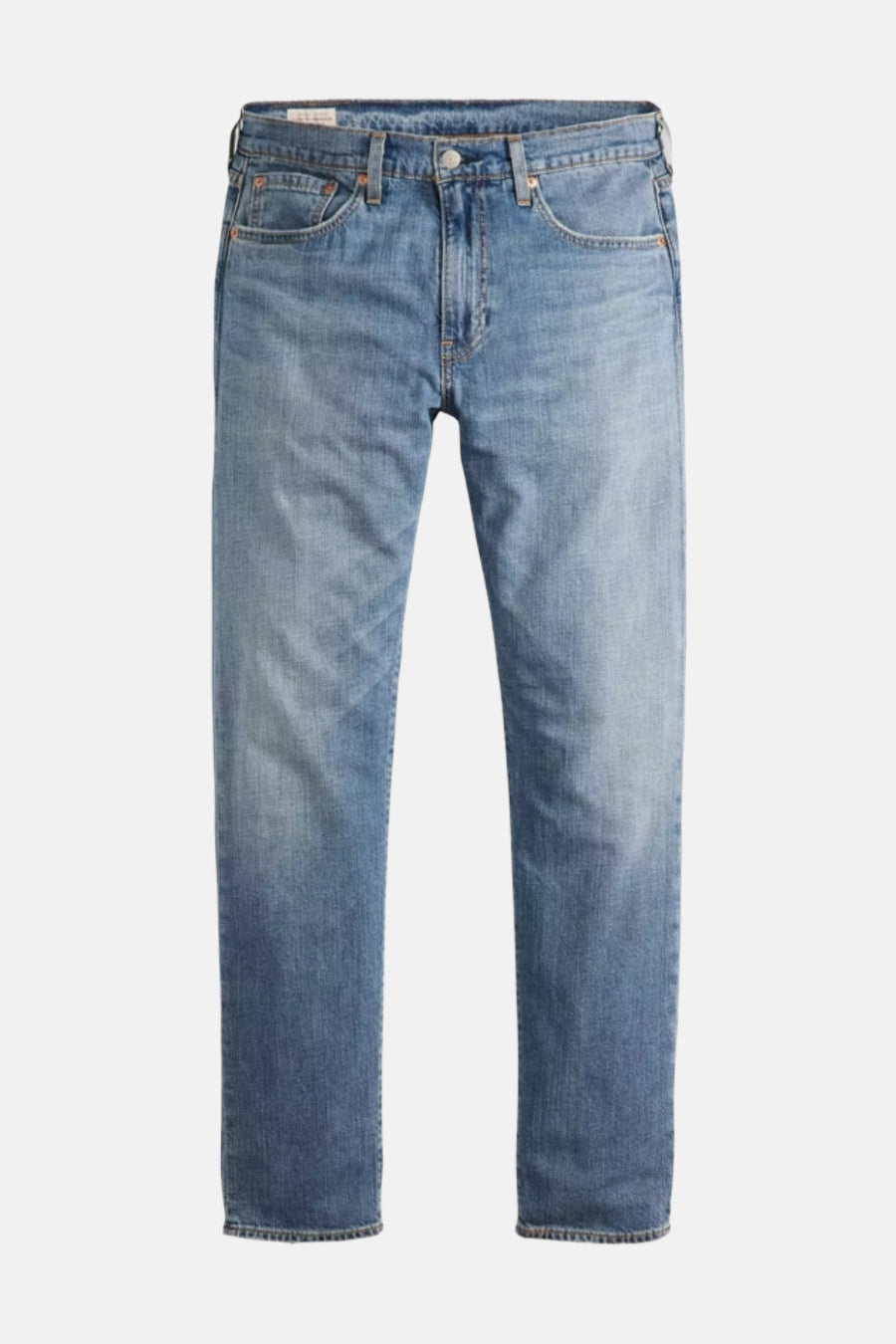 Lichtblauwe tapered jeans van Levi's, met subtiele wassing en klassieke zakken.