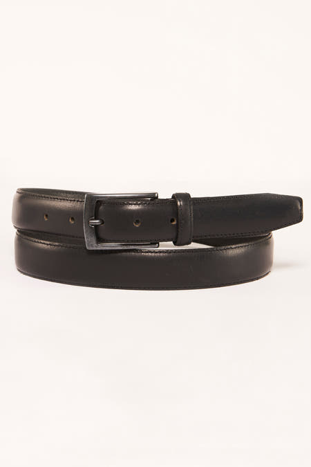 Ceinture noire de Petrol Industries, avec une boucle argentée et des coutures discrètes.