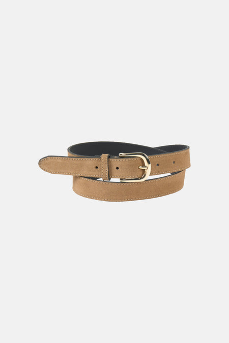 Ceinture beige de Legend, avec une texture suède et une boucle dorée.