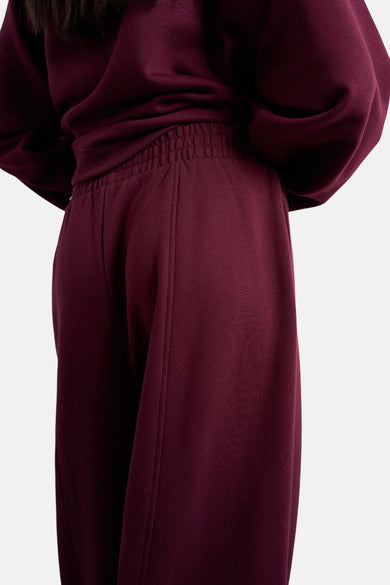 Pantalon de jogging Bordeaux de TOPSHOP avec cece élastique et jambes droites, dos.