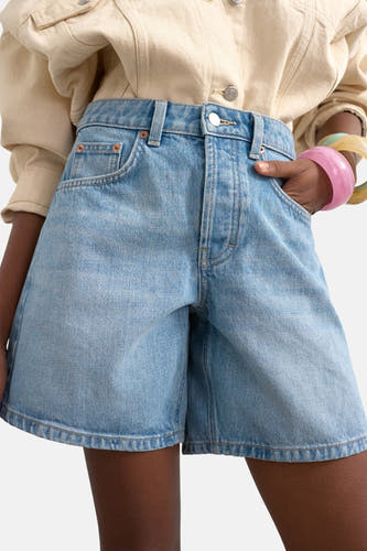 Short - light blue denim