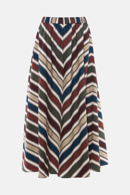 Jupe longue multicolore à rayures de TOPSHOP avec motif chevron en bordeaux, vert, bleu, beige et blanc.