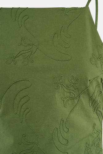 Robe verte TOPSHOP avec motifs floraux et végétaux abstraits brodés en relief.