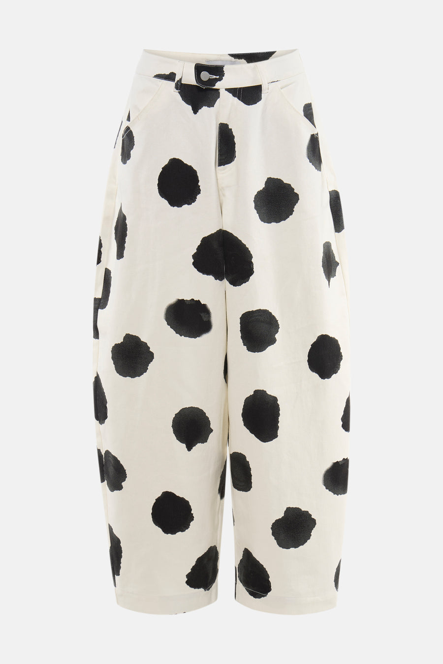 Pantalon écru à pois noirs de TOPSHOP, coupe décontractée à taille haute, fermeture à boutons et poches latérales.