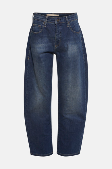 Jean en denim bleu marine avec une forme spéciale de MAC, d'une couleur unie et de poches classiques.