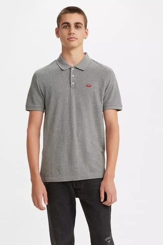 T-shirt gris à manches courtes de Levi's, avec logo discrètement brodé.