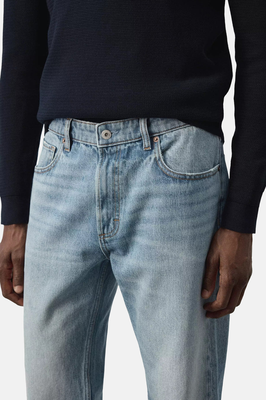MOBY - mid blue denim