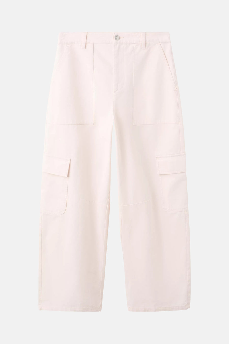 Roze cargobroek van MANGO, voorzien van grote zakken en rechte pasvorm, front view op witte achtergrond