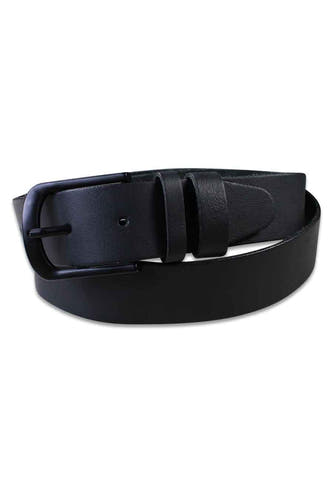 Ceinture noire de Petrol Industries, avec une texture lisse et une boucle classique.