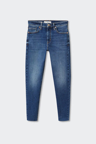 Jeans skinny taille haute en denim bleu moyen de MANGO, avec style classique à cinq poches et délavage léger.