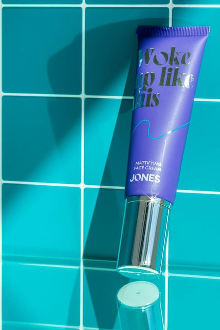Soin visage blanc - TAKE IT FROM JONES