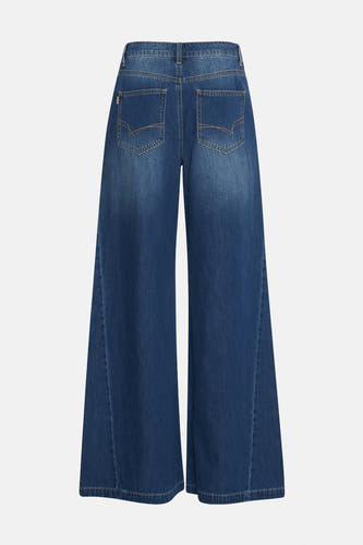 Jean large de denim bleu foncé de PULZ, dos avec poches et larges pinces.