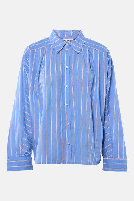 Chemise bleue à manches longues de PULZ Jeans, avec un motif rayé.