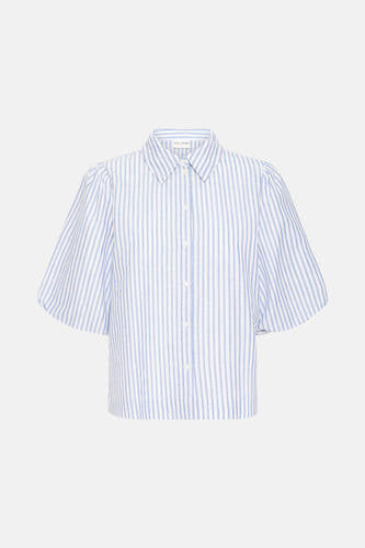 T-shirt bleu rayé à manches courtes de PULZ, avec des manches bouffantes et une fermeture à boutons.
