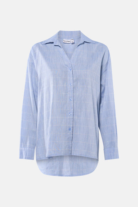Chemise bleue à manches longues de PULZ, avec un motif rayé et une fermeture à boutons.