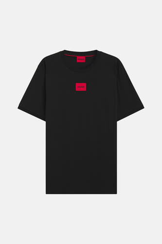 T-shirt à manches courtes noir de HUGO, avec détails du logo de la marque en rouge sur la poitrine et la nuque.