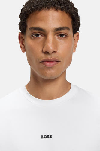 Wit T-shirt met korte mouwen van HUGO BOSS, met een zwarte merknaamlogo op de voorkant.