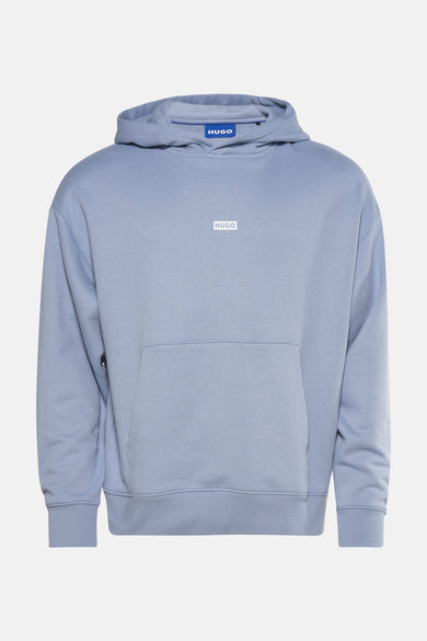 Pull-over bleu avec capuche de HUGO, doté d'une poche et d'un détail logo.