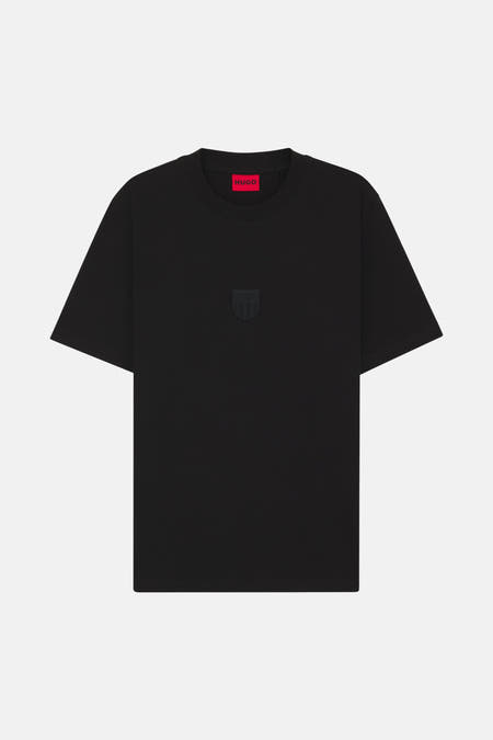 T-shirt noir à manches courtes de HUGO, avec un logo subtil sur la poitrine.