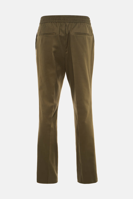 Pantalon vert HUGO, vu de dos, avec une taille élastique et des jambes droites.