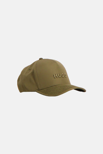 Casquette verte HUGO, avec le logo de la marque sur le devant et une visière structurée.