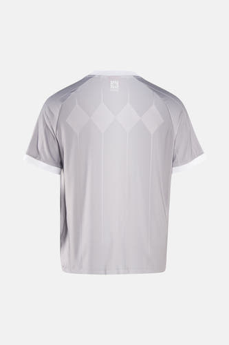 T-shirt à manches courtes gris clair de HUGO, avec motif à fines rayures diagonales subtiles et bords blancs, dos.