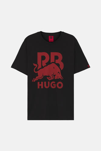 T-shirt noir à manches courtes de HUGO, avec un logo rouge et un accent rouge sur la manche.