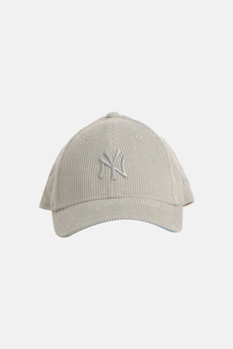 Casquette verte NEW ERA avec le logo sur le devant, en texture sergé.