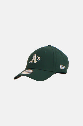 Casquette verte New Era avec le logo des Oakland Athletics et une visière incurvée.