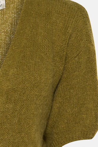 Cardigan vert de Terra di Siena, avec une texture douce et feutrée et une coupe décontractée.