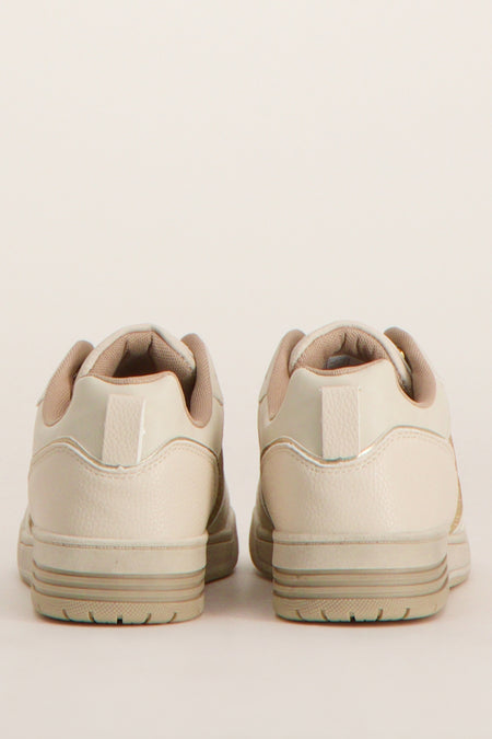 Beige sneakers van ZEB STYLE LAB, achteraanzicht met textuurdetails en gestreepte zool.
