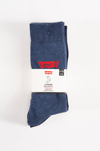Chaussettes bleues de Levi's, emballées avec une étiquette indiquant la taille et les informations sur le produit.