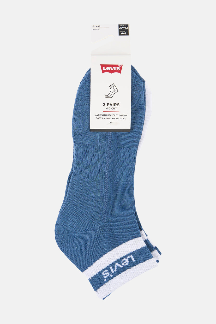 Chaussettes multicolores de Levi's avec des rayures blanches sur le dessus et un imprimé du nom de la marque.