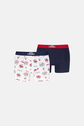 Deux boxers, multicolores, de Levi's® Accessories, dont un à imprimé bananes et l'autre bleu foncé uni avec ceinture rouge.