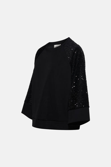 Gilet noir de Terra di Siena, avec des strass sur les manches.