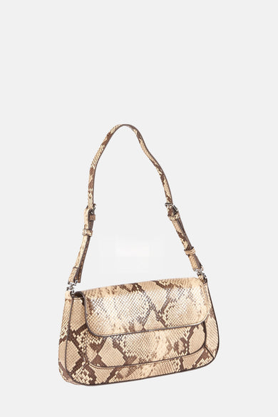 Sac bandoulière beige MANGO avec imprimé serpent et bandoulière ajustable.
