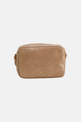 Sac à bandoulière taupe Access® avec texture brillante et fermeture à glissière.