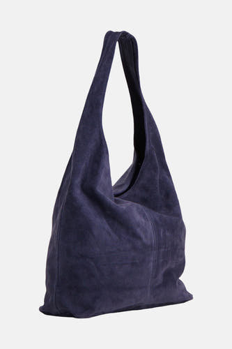 Sac à bandoulière bleu foncé effet daim d'Access® avec un design souple et décontracté et une seule bandoulière.