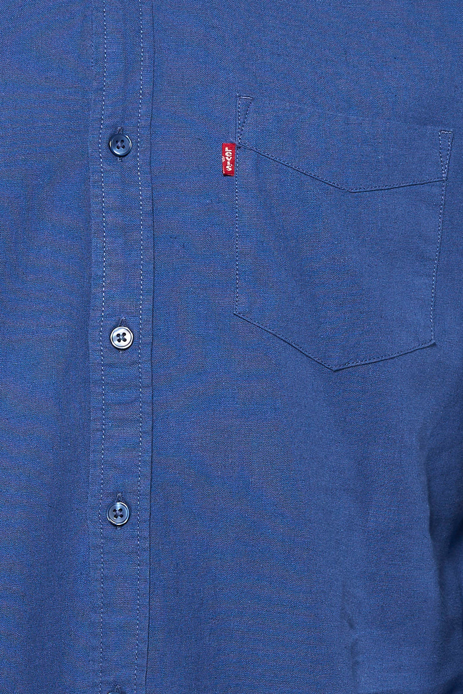Blauw overhemd met lange mouwen van Levi's, met borstzakje en knoopsluiting.