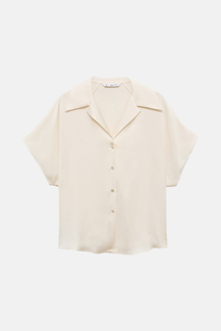 Chemise écru à manches courtes de MANGO, avec un col et une fermeture à boutons devant.