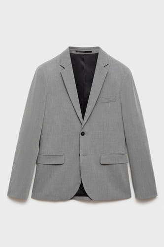 Blazer gris de MANGO, avec des manches longues, une fermeture à boutons et des poches avant.