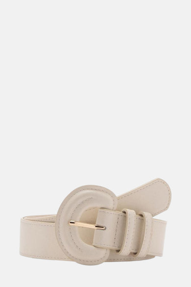 Ecru riem de MANGO avec boucle dorée et points.