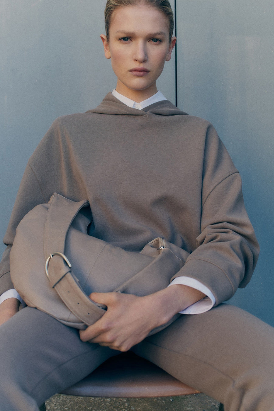 Sweat à capuche - brun - MANGO